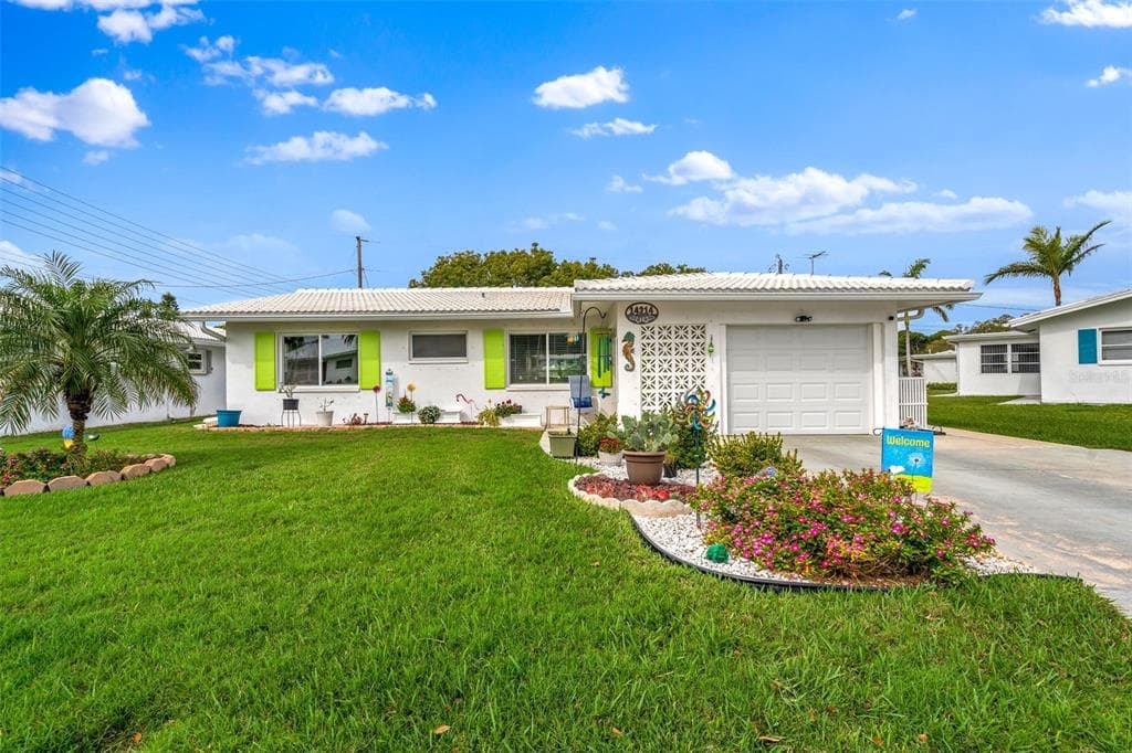 14214 86TH TERRACE SEMINOLE, FL 33776