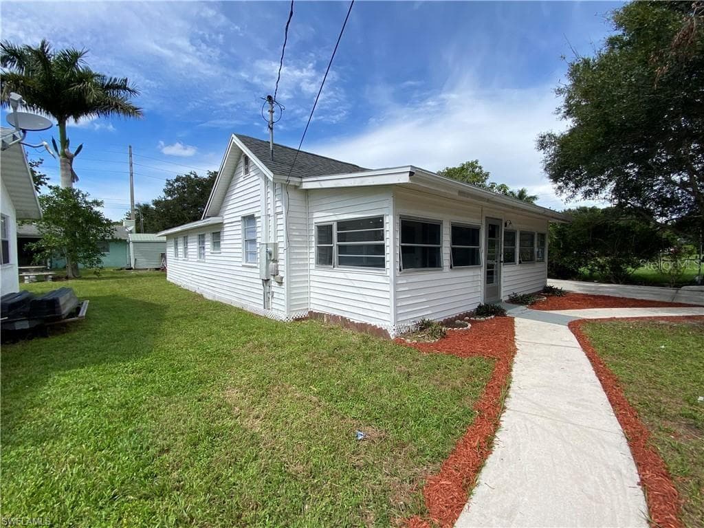 514 FITZHUGH AVENUE PUNTA GORDA, FL 33950