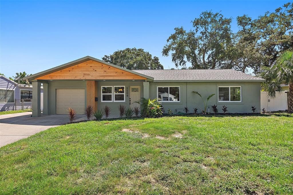 1108 ROBINSON DRIVE N ST PETERSBURG, FL 33710