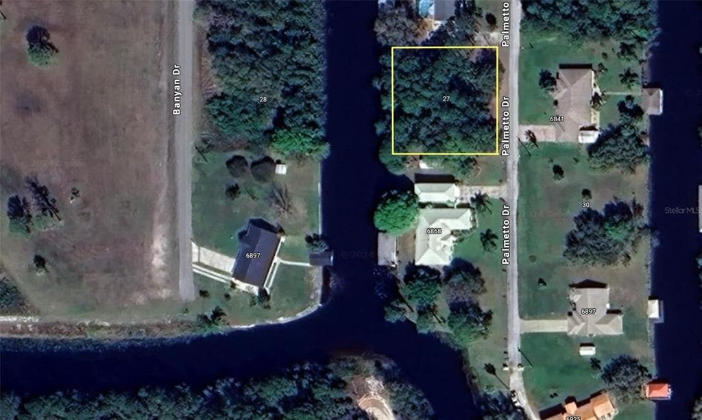 27 PALMETTO DRIVE INDIAN LAKE ESTATES, FL 33855