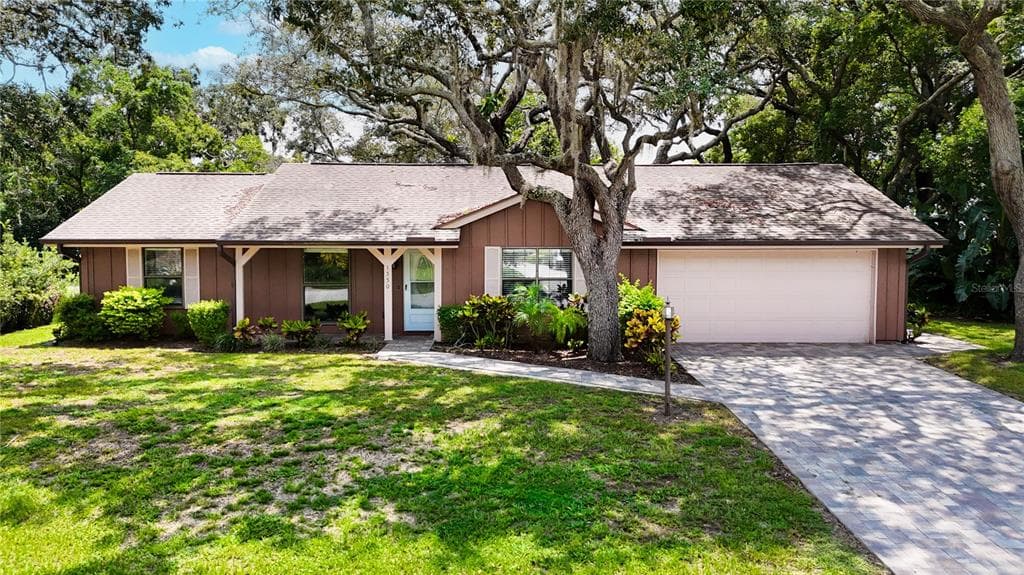 1550 AUTUMN ROAD SPRING HILL, FL 34608