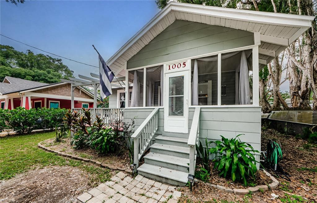 1005 E CHELSEA STREET TAMPA, FL 33603