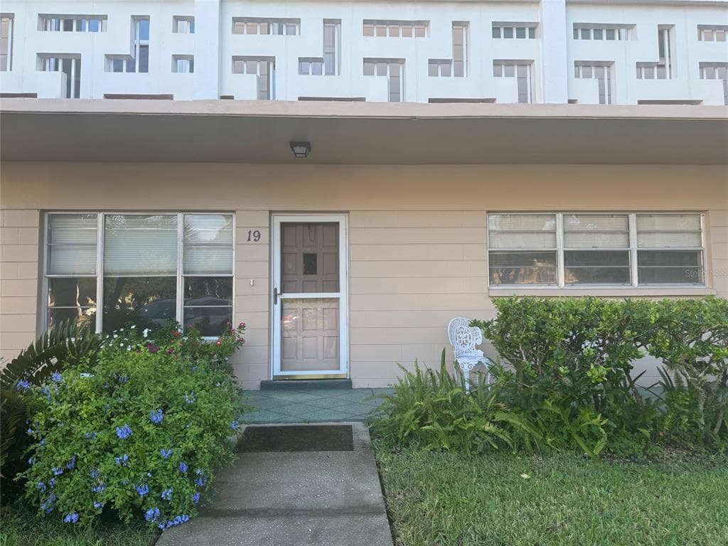 2435 SUMATRAN WAY UNIT 19 CLEARWATER, FL 33763