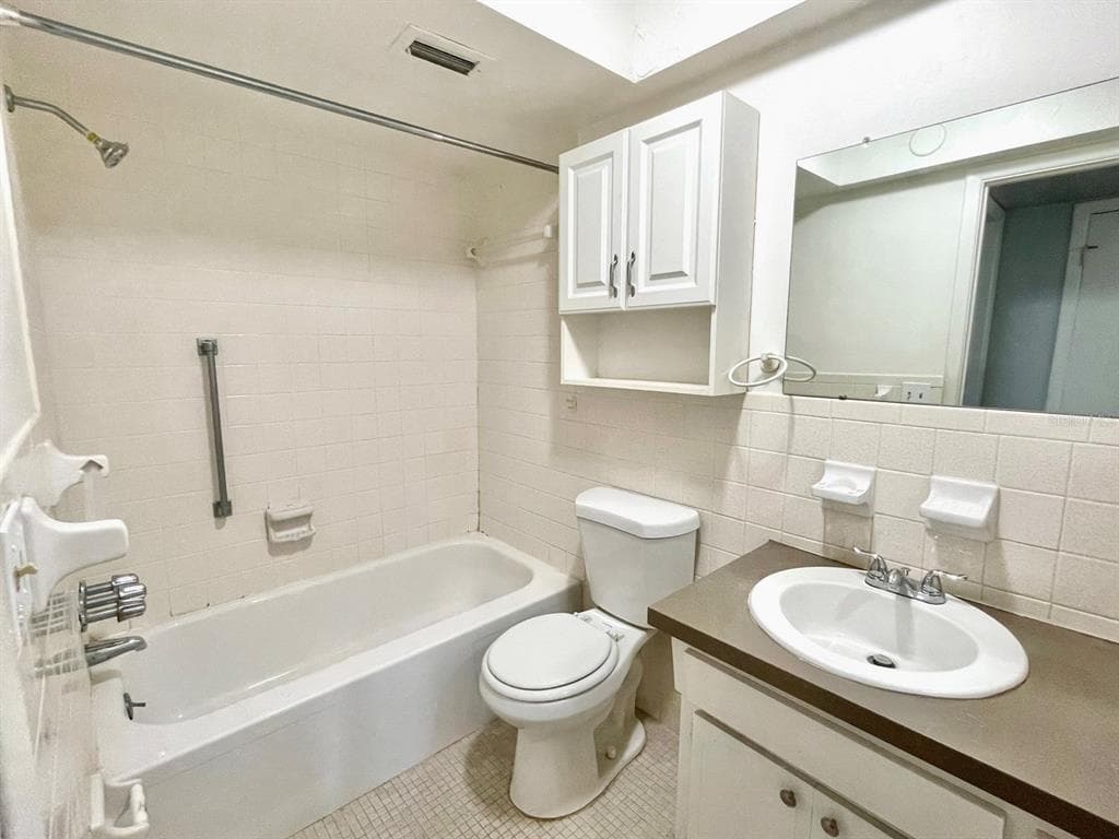 50 LIBERTY WAY UNIT 6 PALM HARBOR, FL 34684