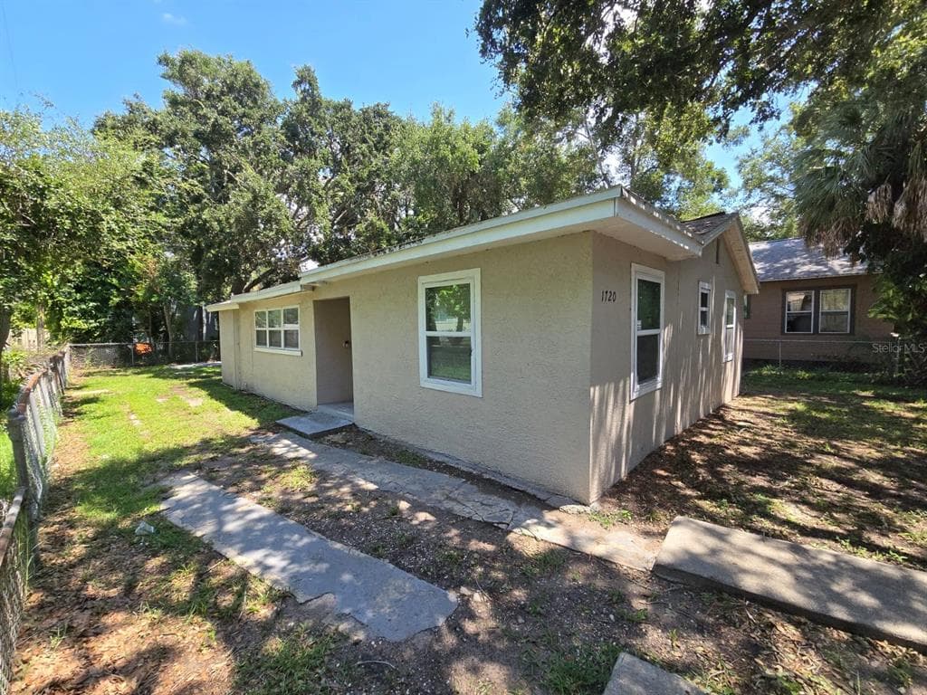 1720 GRANVILLE COURT S ST PETERSBURG, FL 33701