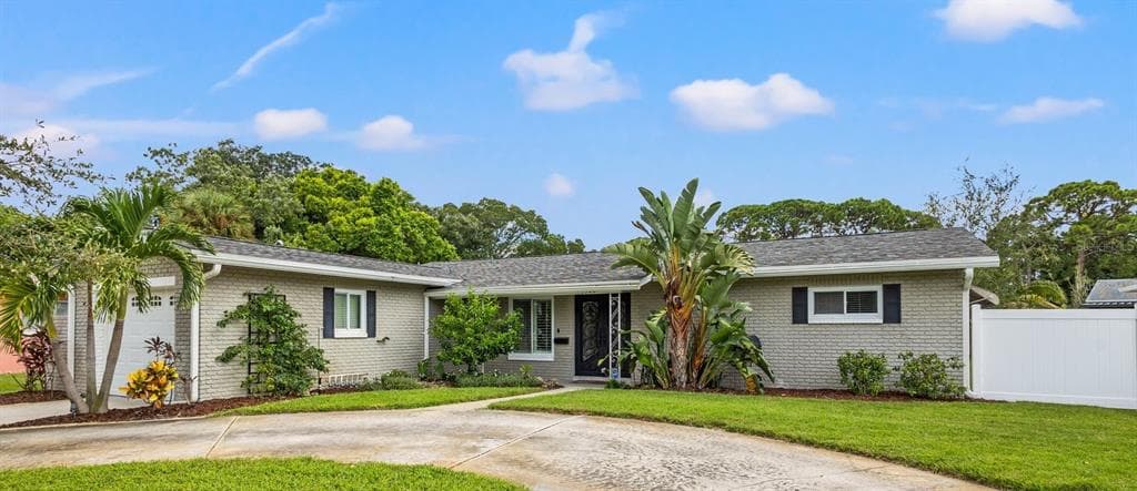 1500 ALHAMBRA WAY S ST PETERSBURG, FL 33705