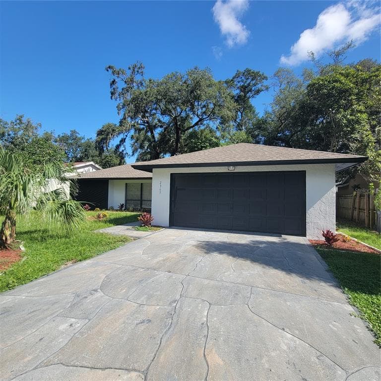 2365 WINDSOR OAKS AVENUE LUTZ, FL 33549