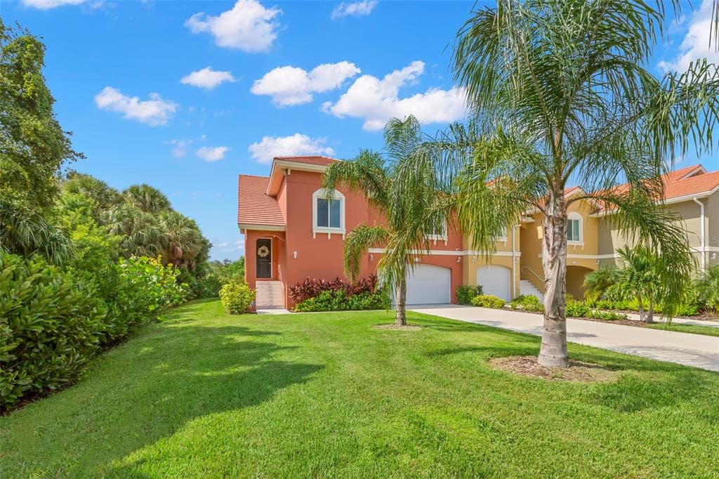 9 FRANKLIN COURT S UNIT A ST PETERSBURG, FL 33711