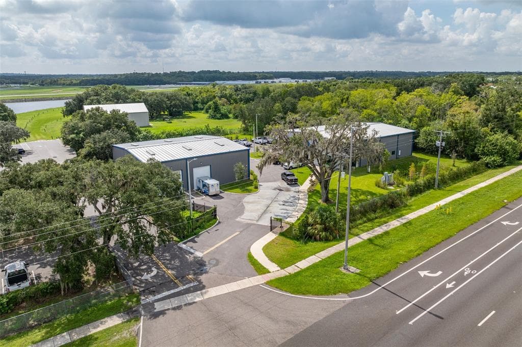 7117 N US HIGHWAY 301 TAMPA, FL 33610