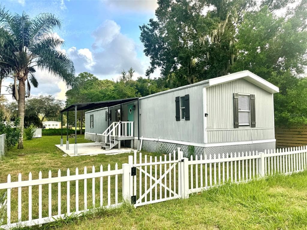 9430 OTTAWA STREET NEW PORT RICHEY, FL 34654