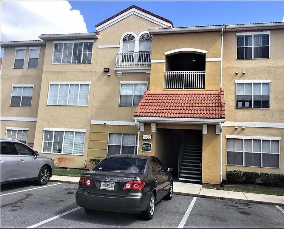 18001 RICHMOND PLACE DRIVE UNIT 1221 TAMPA, FL 33647