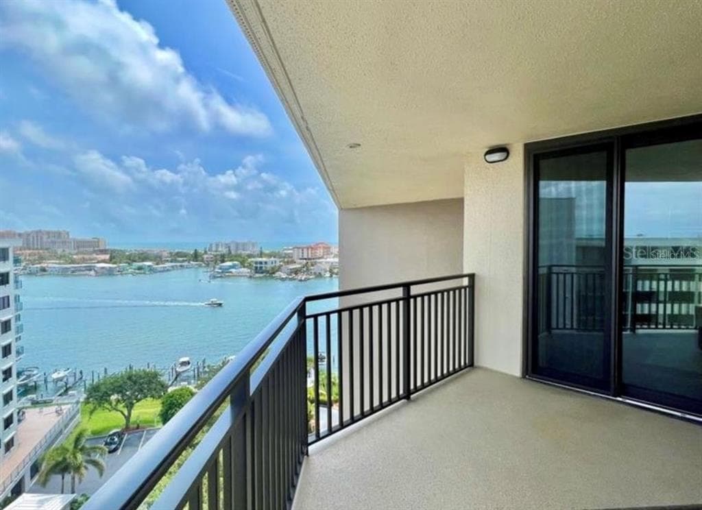 690 ISLAND WAY UNIT 1112 CLEARWATER BEACH, FL 33767