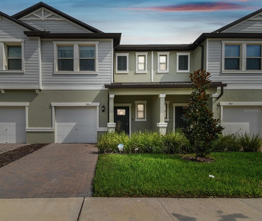 21811 LYONIA LANE LAND O LAKES, FL 34637