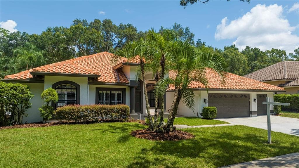 4804 LONDONDERRY DRIVE TAMPA, FL 33647