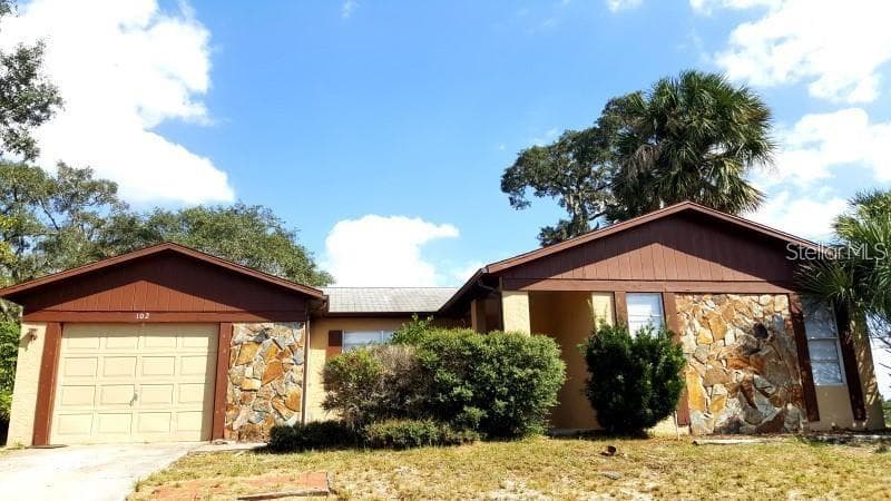 102 DAROCA AVENUE SPRING HILL, FL 34606