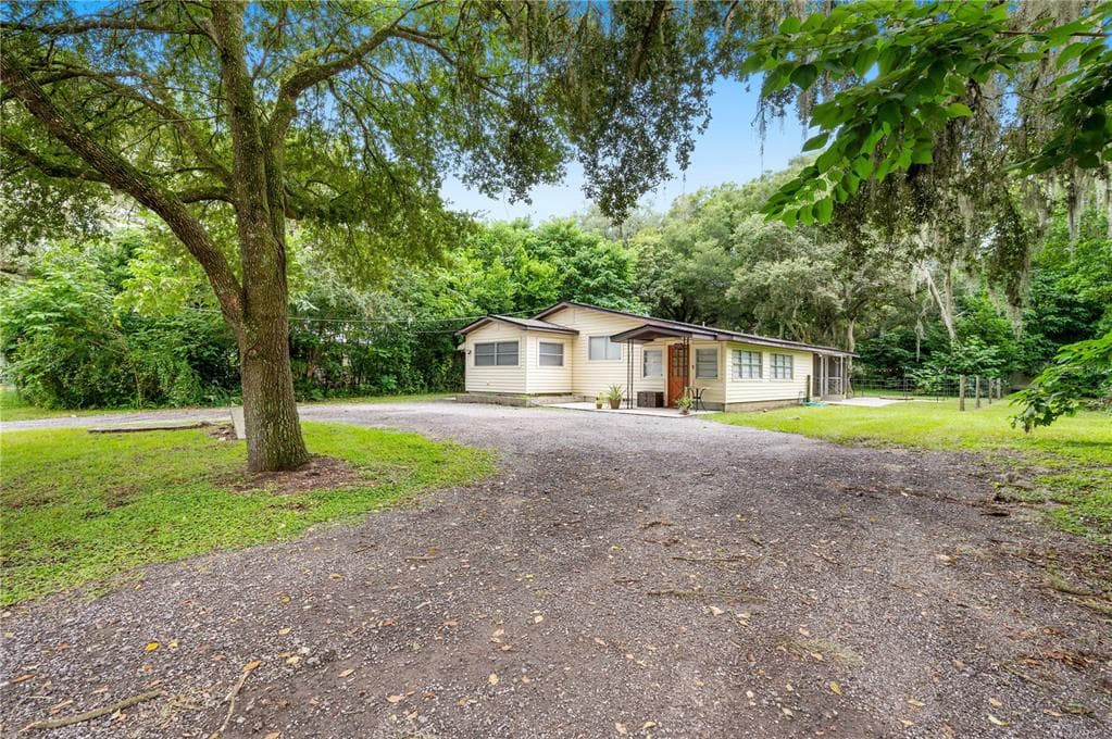 11301 SALLY ROAD DADE CITY, FL 33525