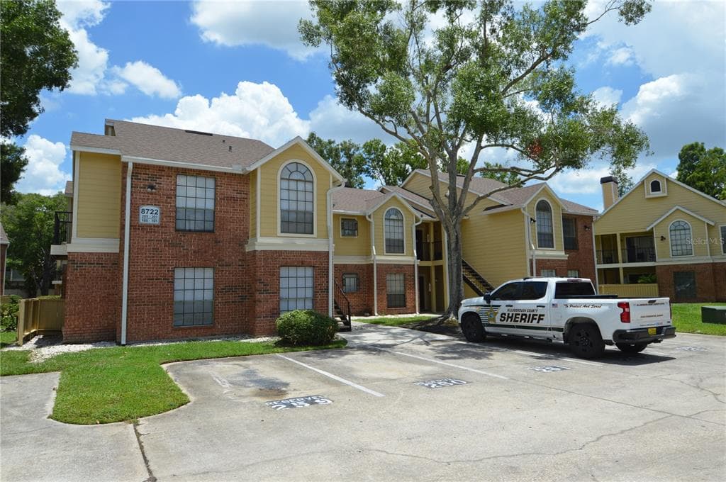 8722 MALLARD RESERVE DRIVE UNIT 101 TAMPA, FL 33614