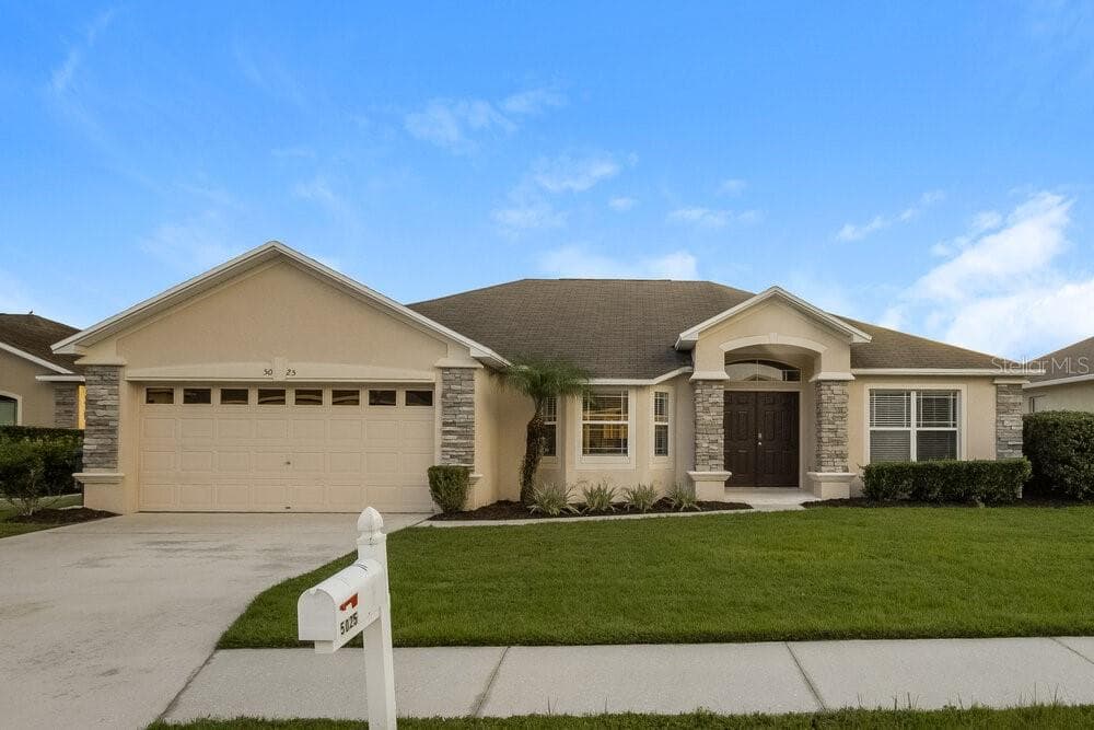 5025 YELLOWTOP LOOP LAKELAND, FL 33811