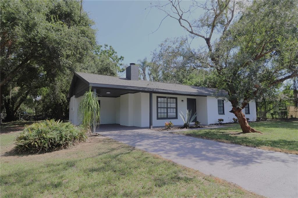 4806 E IDLEWILD AVENUE TAMPA, FL 33610