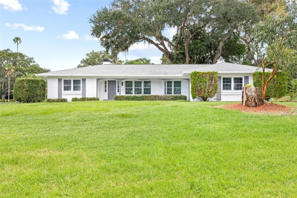 700 MAXIMO AVENUE CLEARWATER, FL 33759