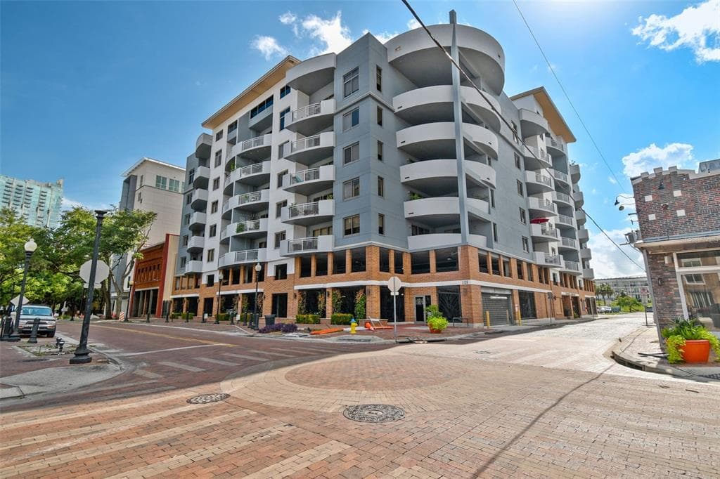 1108 N FRANKLIN STREET UNIT 302 TAMPA, FL 33602