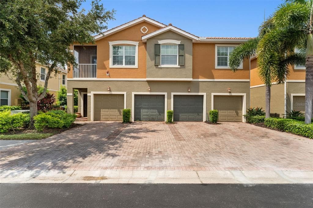 5478 SOAPSTONE PLACE UNIT 8-201 SARASOTA, FL 34233