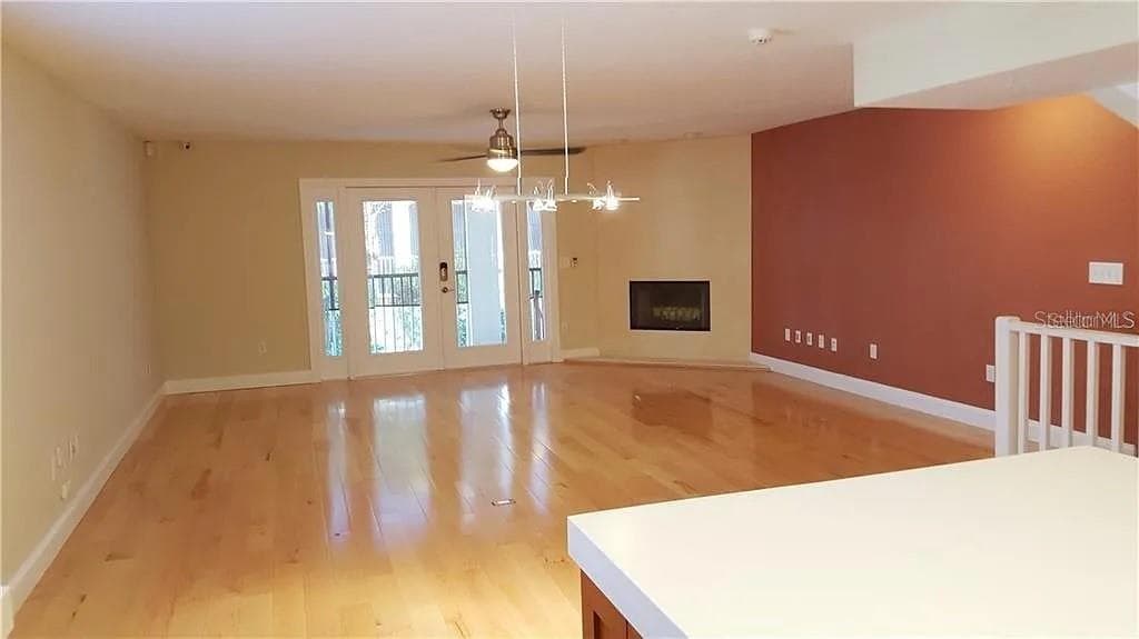 545 PINELLAS BAYWAY S UNIT 201 ST PETERSBURG, FL 33715