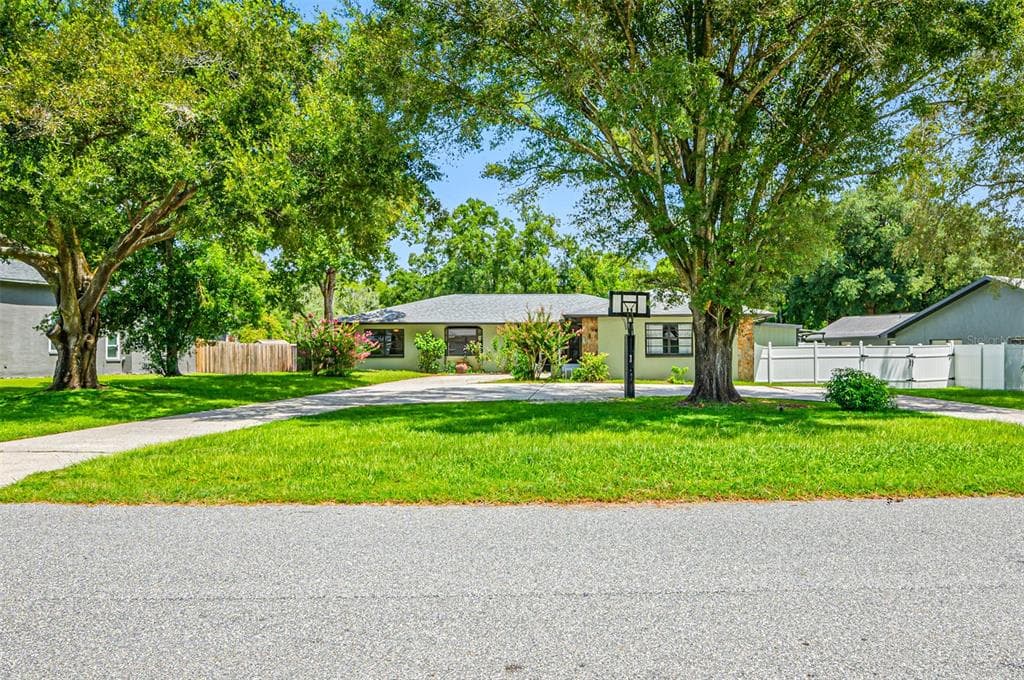 23307 SIERRA ROAD LAND O LAKES, FL 34639