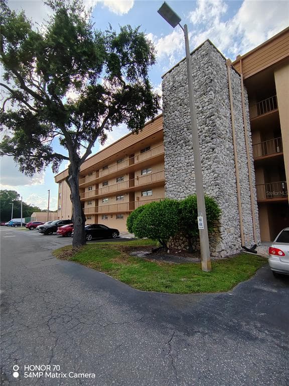 5820 N CHURCH AVENUE UNIT 413 TAMPA, FL 33614