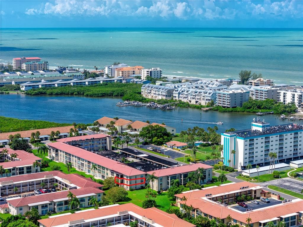 10215 REGAL DRIVE UNIT 24 LARGO, FL 33774