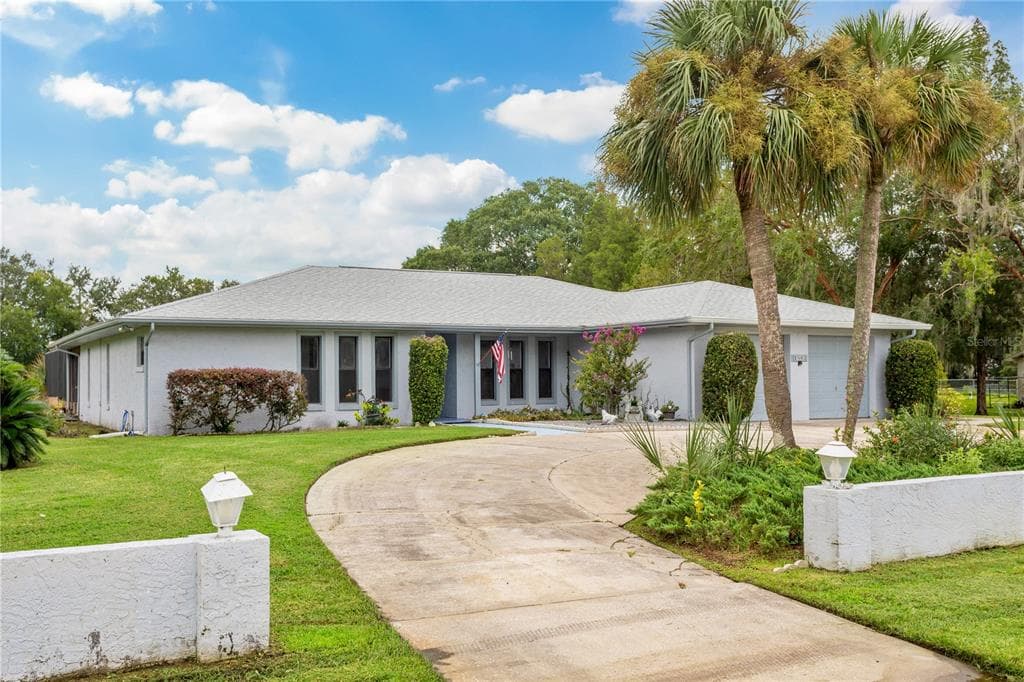5802 MARIE DRIVE ZEPHYRHILLS, FL 33541