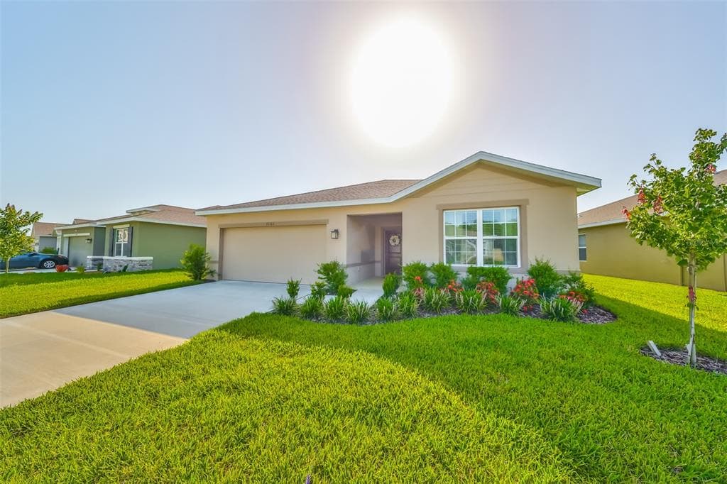10366 GLIDING EAGLE WAY LAND O LAKES, FL 34638
