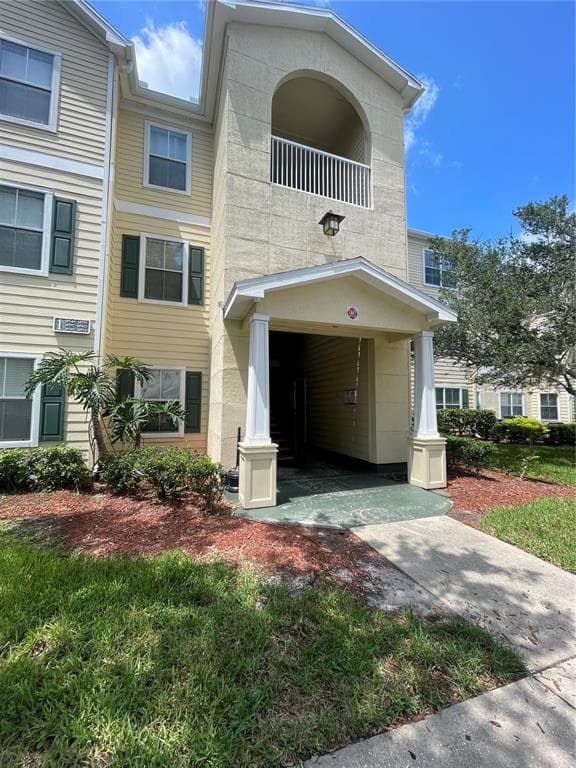 18563 BRIDLE CLUB DRIVE TAMPA, FL 33647