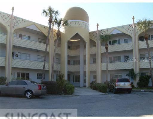 2361 ECUADORIAN WAY UNIT 25