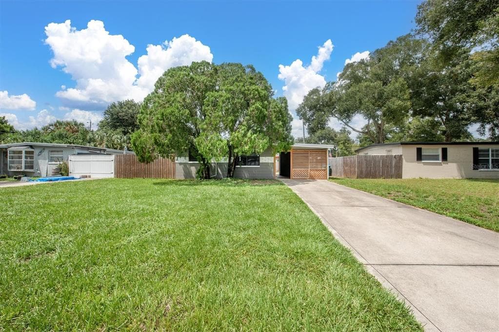 8543 92ND TERRACE SEMINOLE, FL 33777