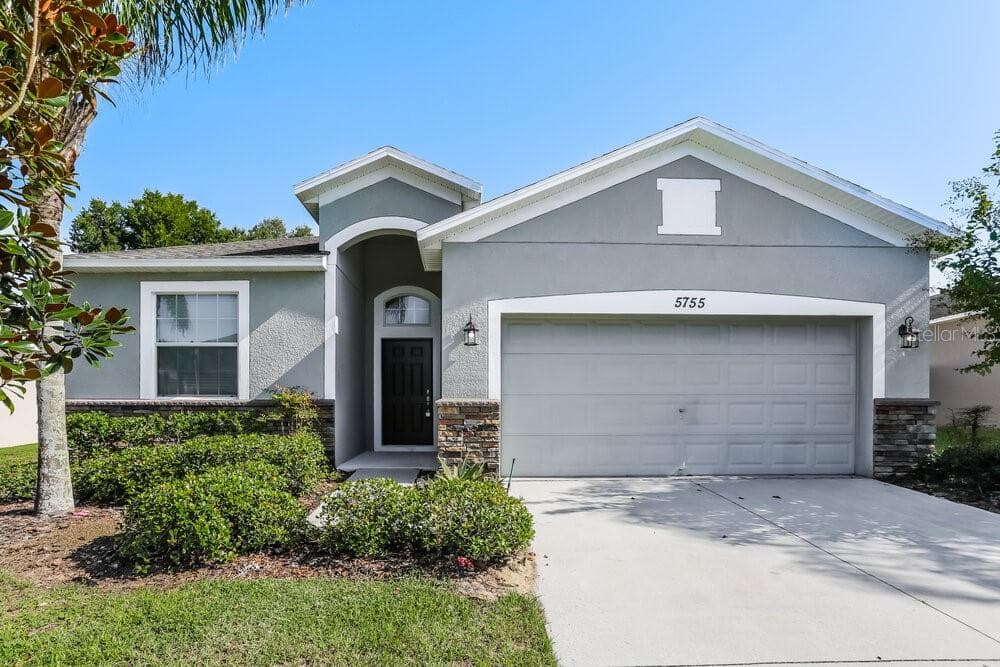 5755 COQUYT DRIVE MOUNT DORA, FL 32757