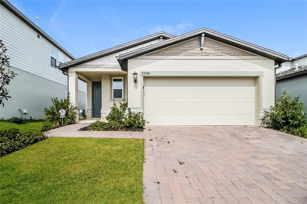 29388 CASPIAN STREET LEESBURG, FL 34748