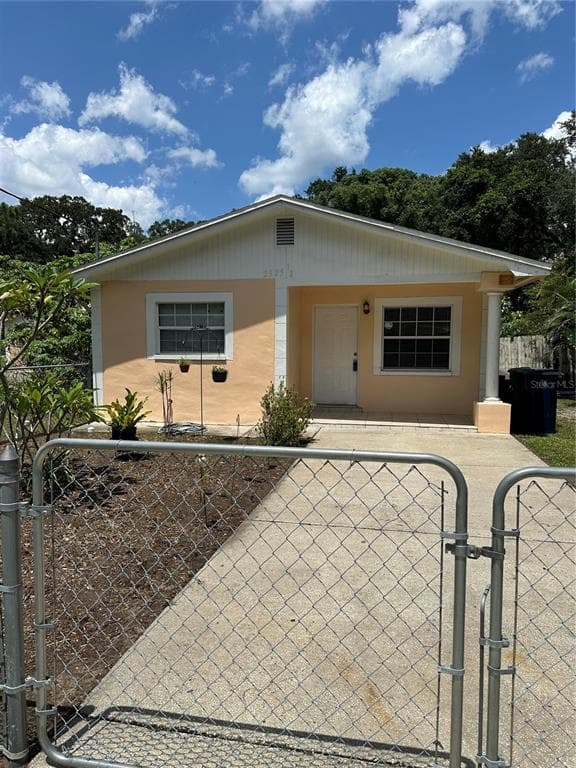 2525 W CURTIS STREET UNIT 1/2 TAMPA, FL 33614