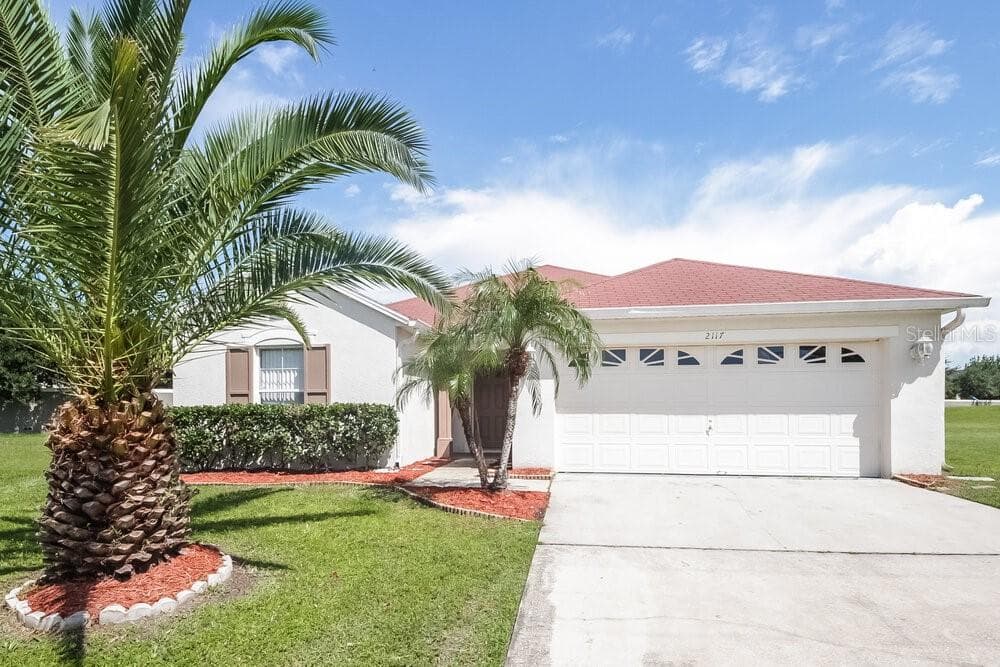2117 FLEET COURT KISSIMMEE, FL 34744