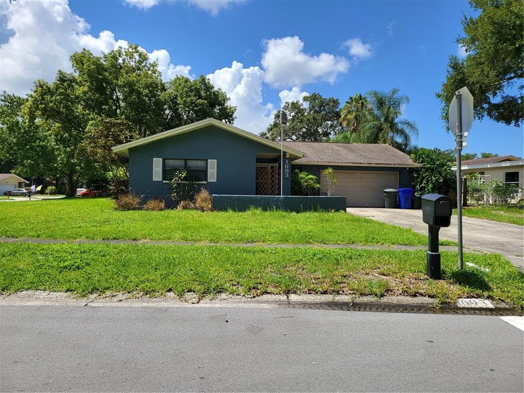 1693 AMBERLEA DRIVE N DUNEDIN, FL 34698