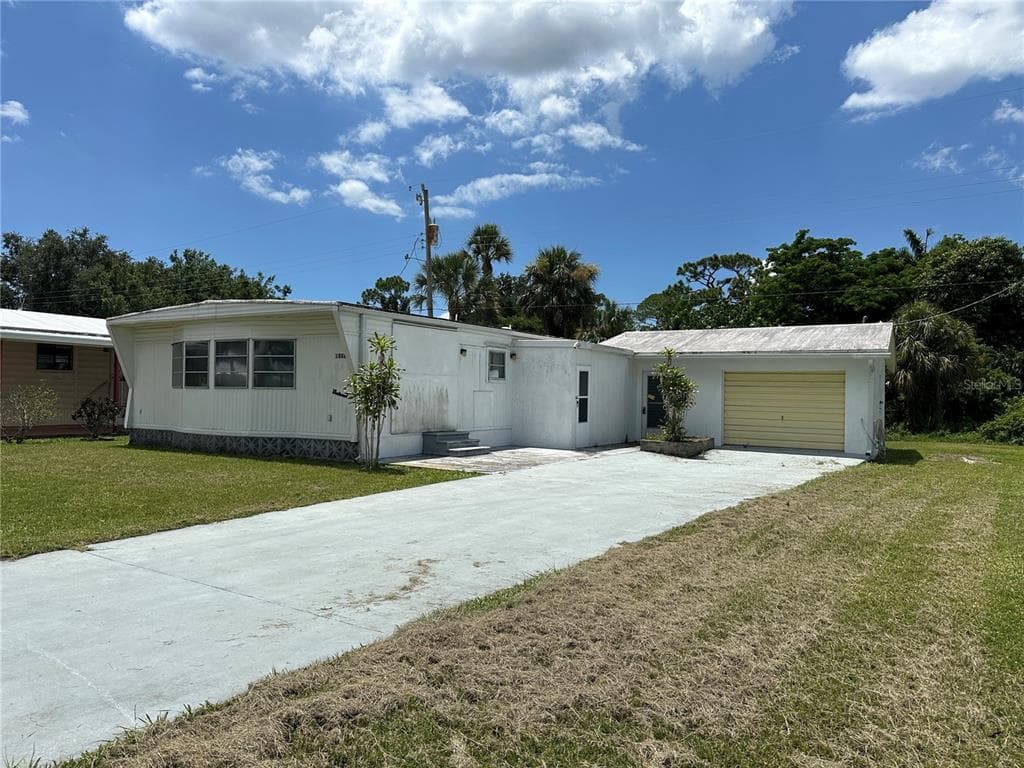 15560 FERN DRIVE FORT MYERS, FL 33908