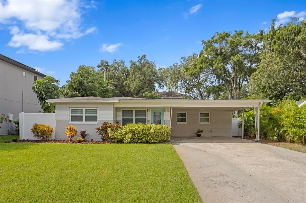 3912 W CLEVELAND STREET TAMPA, FL 33609