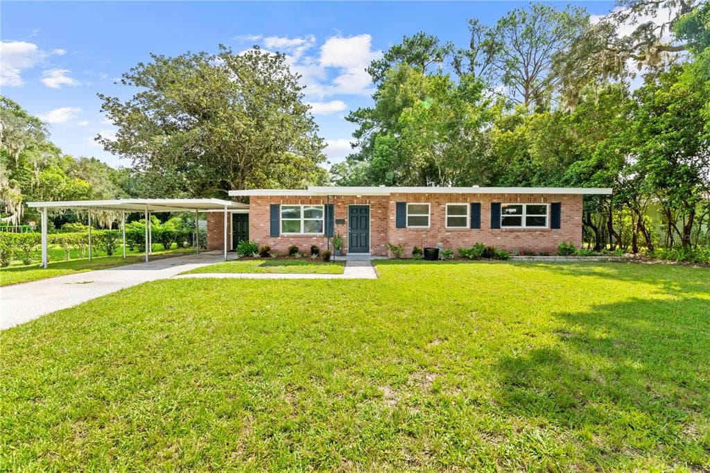 209 DOGWOOD DRIVE BROOKSVILLE, FL 34601