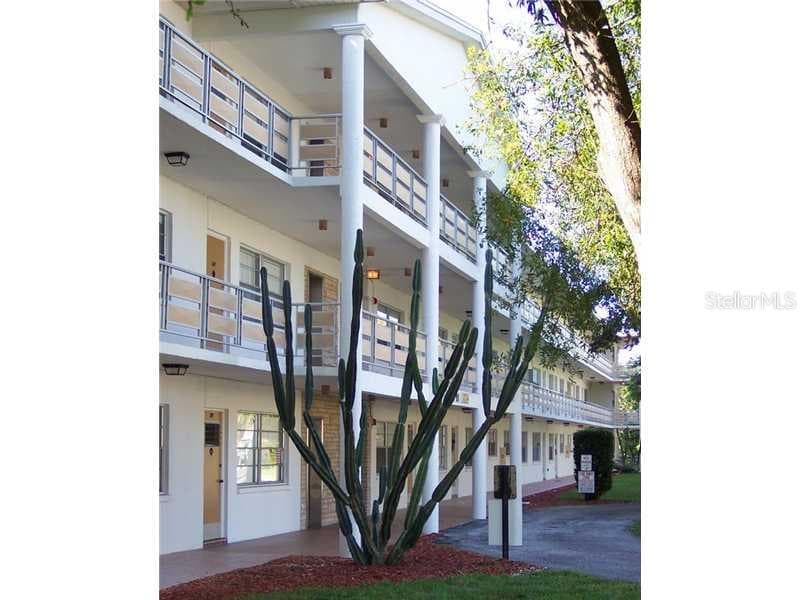 911 WASHINGTON AVENUE SW UNIT 211 LARGO, FL 33770