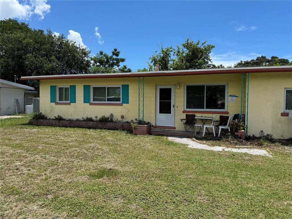 8616 ORCHID DRIVE SEMINOLE, FL 33777