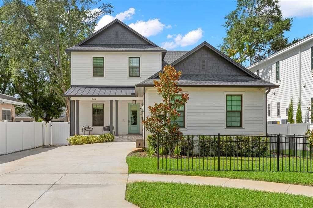 120 32ND AVENUE N ST PETERSBURG, FL 33701