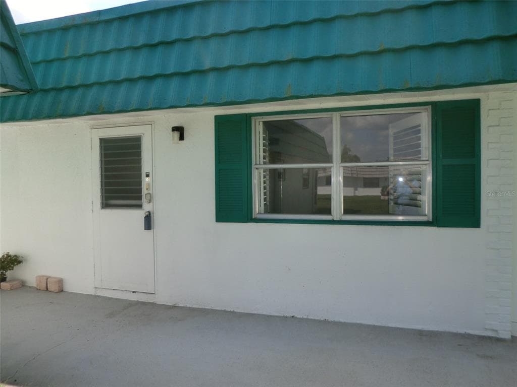 205 KINGS BOULEVARD UNIT 53 SUN CITY CENTER, FL 33573