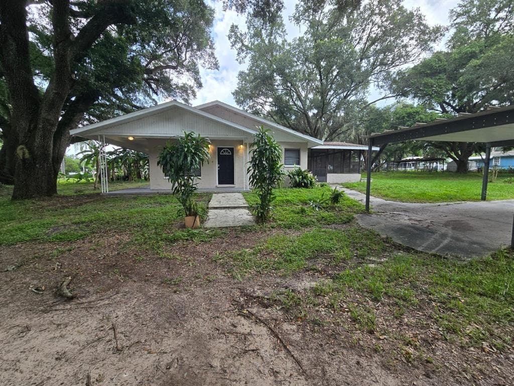 5904 PLAZA VIEW DRIVE ZEPHYRHILLS, FL 33542