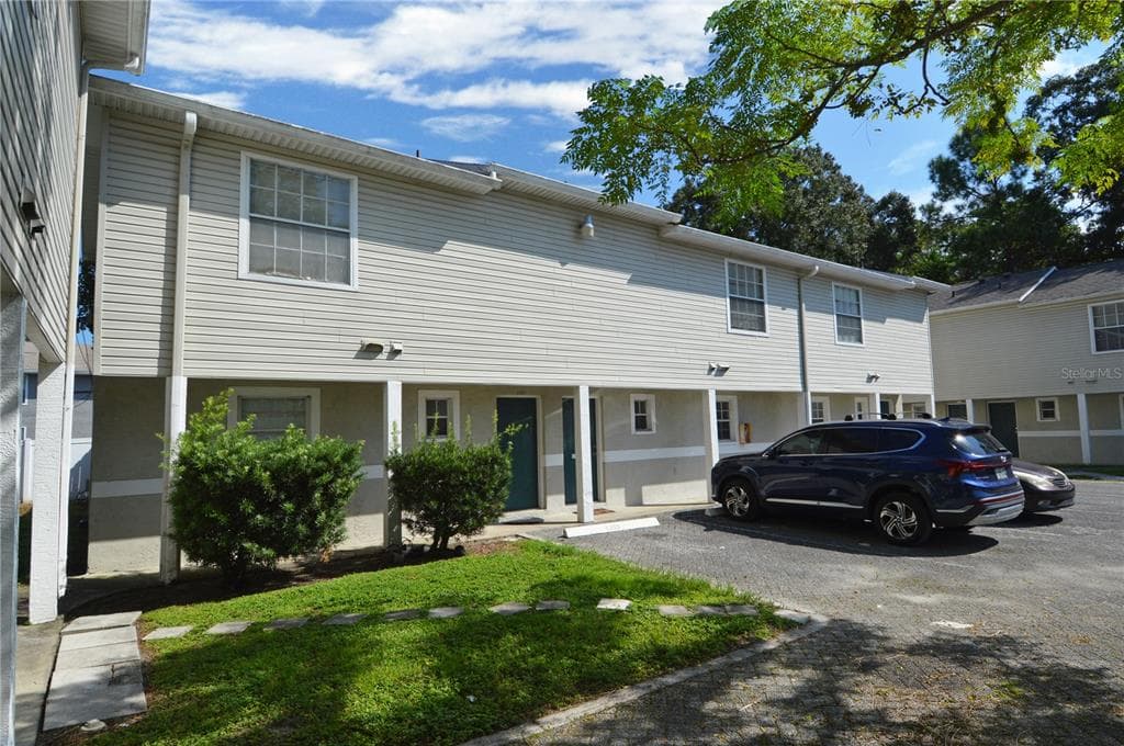 3607 W IDLEWILD AVENUE UNIT C303 TAMPA, FL 33614