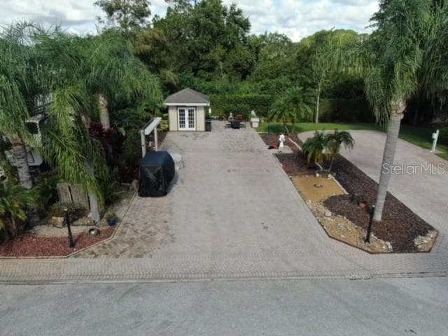 6811 AMANDA VISTA CIRCLE LAND O LAKES, FL 34637